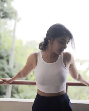 Paavana Gowda Instagram - Just as I am 😀
Shot by @sharan_gc 
.
.
#paavana #actresspaavana