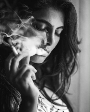 Paavana Gowda Instagram - Toxic!!
Captured @chidu.ln_portraits 
Edited @kiran.venkataramanappa 
.
.
.
.
.
.
PS : Neither i smoke ,nor do i drink .