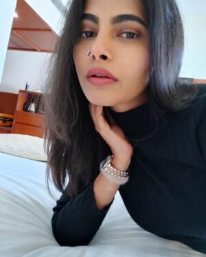 Paavana Gowda Instagram - My waiting frames 🎞️😁
.
.
.
#actresspaavana #paavana #actress 
#kannada #SouthIndianactress