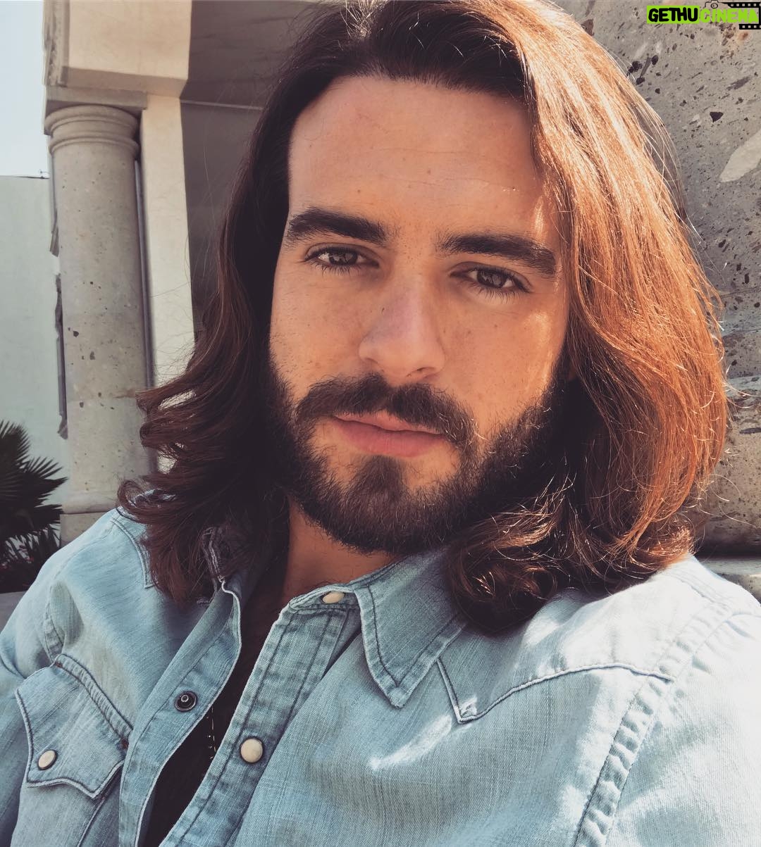 Pablo Lyle - 27K Likes - ¿Como va su sábado? 🗯