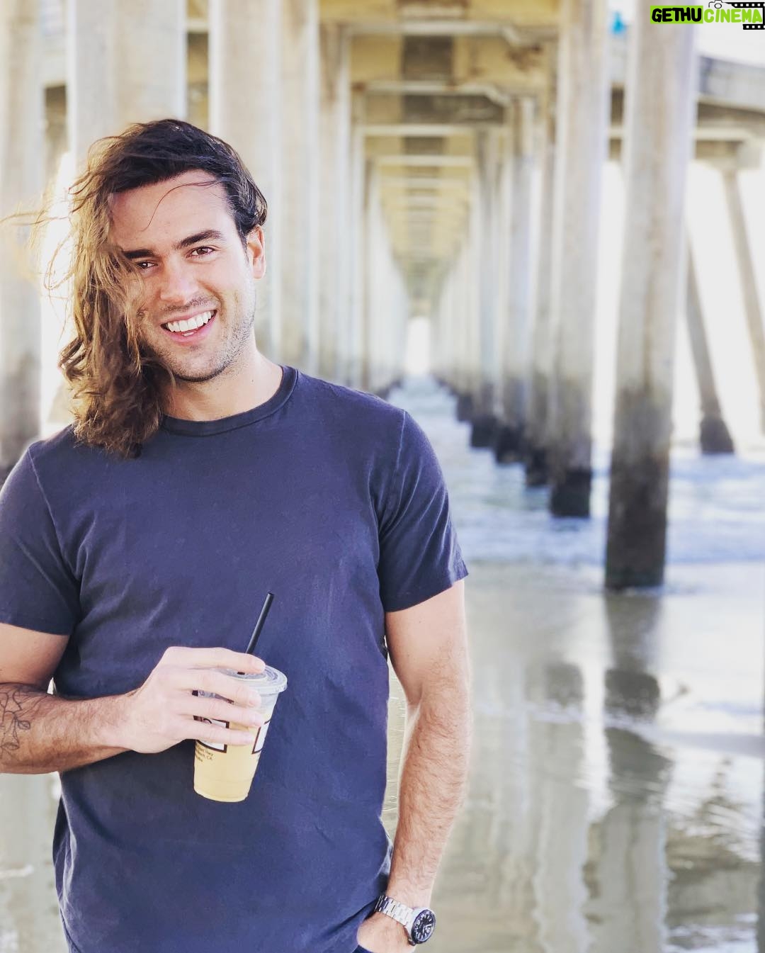 Pablo Lyle - 48K Likes - Surf city 🏄🏻♂️