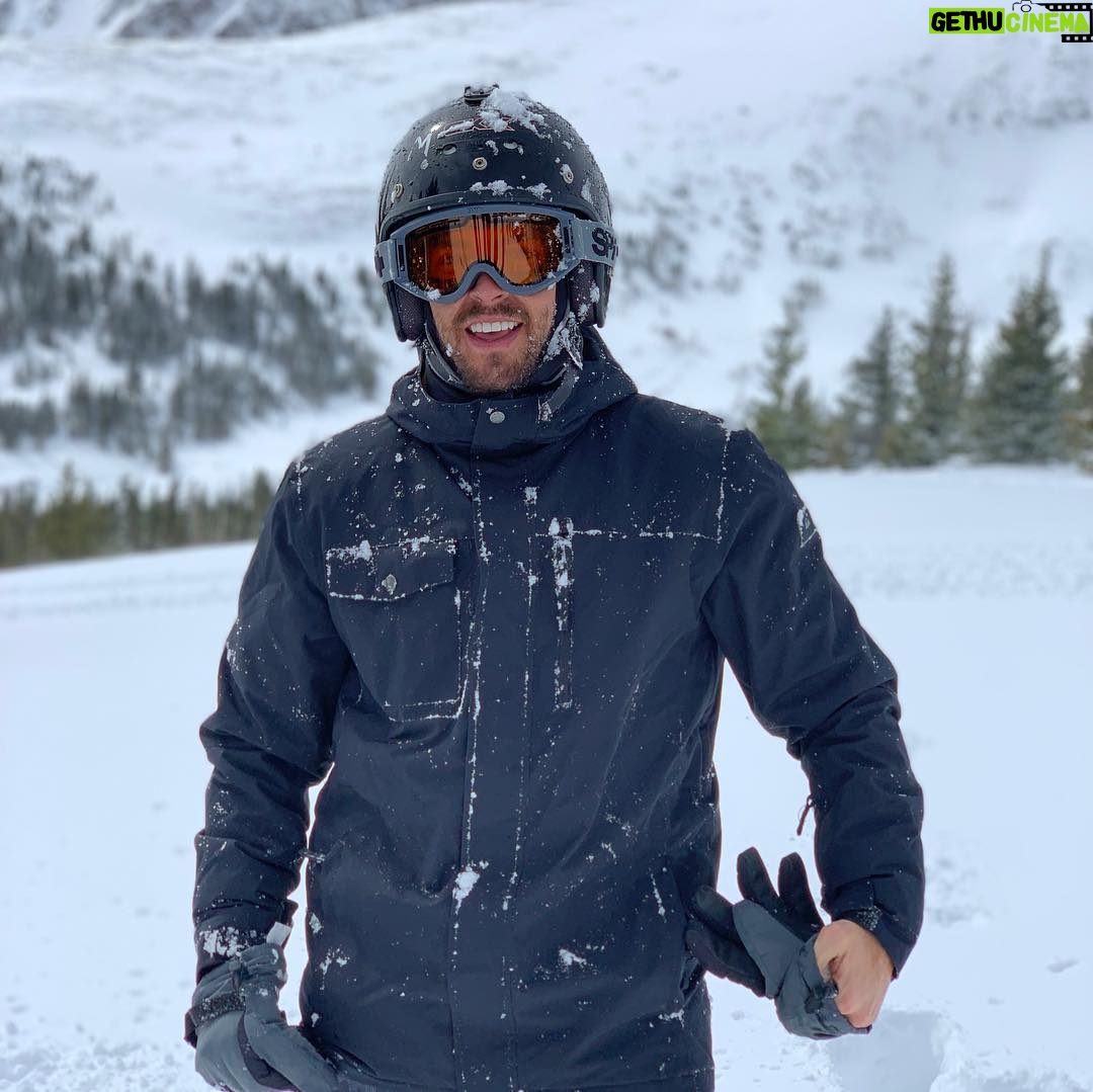 Pablo Lyle - 20.7K Likes - |Como terminé así?| •Swipe left•
•
•
•
•
•
@tlc_click_mx @tlc_click_mx #elplanperfecto #bornintherockies