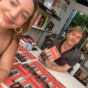 Pablo Rivero Instagram - Muchísimas gracias a todos los lectores, ya muchos amigos, y a todo el equipo de la caseta de @fnac_esp @sumadeletrased y @penguinlibros por hacer que ayer, primera firma de la #flmadrid24 , fuera tan especial ❤️ Nos vemos el sábado que viene de 13:00- 14:30 en la caseta de Berkana// sábado 15 de 13:00 a 15:00 en la de La casa del libro y el domingo 16 de 12:00 a 14:00 en la de La Librería Carmen ☺️ 
PD: Gracias por las fotos!!