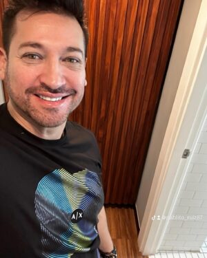 Pablo Ruiz Instagram - Hoy es un nuevo despertar , un nuevo sol , un nuevo amor , una nueva era !