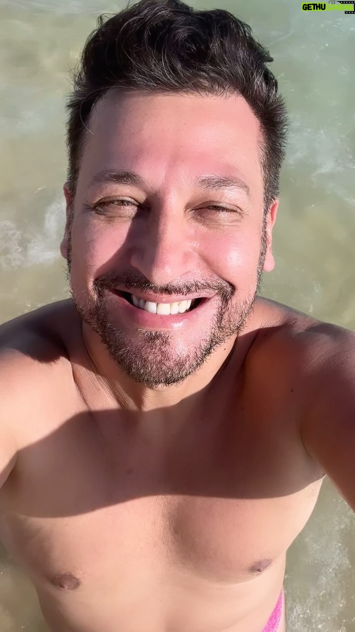 Pablo Ruiz - 2.8K Likes - Días de descanso antes de mi gira ! A México Costa Rica , Chile