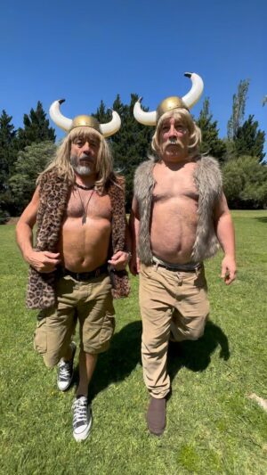 Pachu Peña Instagram - Se vienen “VIKINGOS, no panza nada” 🎥 versión argentina 🇦🇷 Esto es solo un adelanto 👬🏻 Vayan comprando el 🍿 @pachu_pena @pablo_grana 🥰