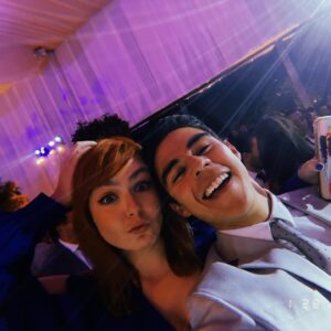 Paco Luna Instagram - A la orden pa’l desorden 🕺🏼🥳🤵🏻‍♂️ 
Swipe left para ver a mi date del día de ayer ♥️🥳