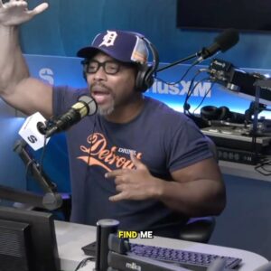 Page Kennedy Instagram - I wanna thank everyone that has been showing me love lately. Ima keep dropping #StraightBars until yall add them on your playlist. Shout out to @eminem for providing the platform #Shade45