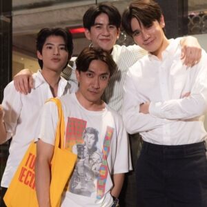 Pakin Kunaanuwit Instagram - ลาแล้วเด้อ ขอบคุณสำหรับโอกาส @backaof  @tha_sataporn  ที่ไว้ใจให้ผมรับบทไนท์ ขอบคุณที่ไว้ใจในการทำงานของผมนะครับ ขอบคุณเพื่อนๆทุกคน ซีรีย์เรื่องนี้ ทำให้การทำงานของผม ไม่เหมือนไปทำงาน เหมือนได้ไปสนุกกับคนที่เราสนิทมากกว่า ขอบคุณทุกคนที่คอยซัพพอร์ตและติดตามมาตลอดตั้งแต่ตอนแรกจนจบ ผมจะสัญญาเหมือนเดิมอีกครั้งว่าจะพัฒนาตัวเองในด้านการแสดงไปเรื่อยๆเลยนะครับ รักนะจุ๊บจุ๊บ บายนะไนท์ ฝากติดตามผลงานต่อไปด้วยนะคับ (น้องชัดเจน)