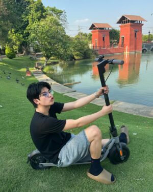 Pakin Kunaanuwit Instagram - 🤹🏻🎭
.
.
.
.
.
#monowheelth #สกู๊ตเตอร์ไฟฟ้า #สกูตเตอร์ไฟฟ้า