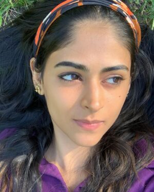 Palak Lalwani Instagram - A warm sunny hug ☀️✨