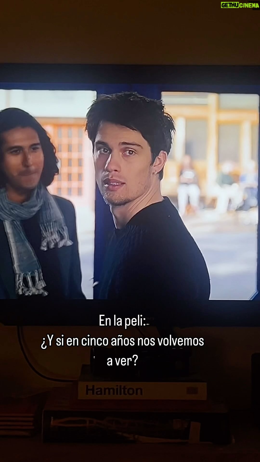 Paloma López - 202 Likes - Finales alternativos de películas. “The idea of you”, la habéis visto? 😏🤪 #augustmoon#anehataway#theideaofyou