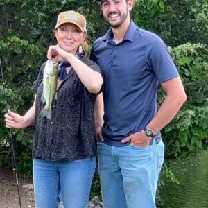 Pam Tillis Instagram - Been awhile since I had a moment to do this. My technique is a little rusty but I managed. With this particular bait it’s more about the jiggle than the reel. Lol 🎣