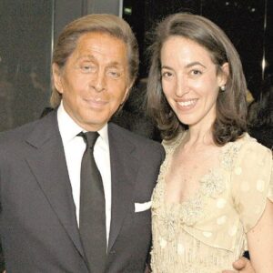 Pamela Golbin Instagram - #HaPpYBirthday @realmrvalentino 🎂