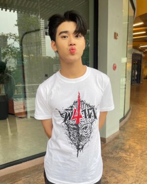 Pannawit Phattanasiri Instagram - 