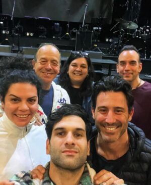 Panos Mouzourakis Instagram - Τελείωσαν οι πρόβες μας και είμαστε έτοιμοι για την αυριανή πρεμιέρα στο @voxlivestage 🙌
Ένα μεγάλο ευχαριστώ θα ήταν λίγο.. Show What 
@mkgroupofcompanies #ShowWhat