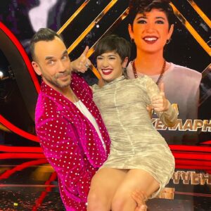 Panos Mouzourakis Instagram - Πριν από 7 χρόνια ένα κορίτσι 9 ετών έκανε μια ευχή βλέποντας το #TheVoiceGr να μπει στην ομάδα μου. Χτες η ευχή αυτού του κοριτσιού ξεπέρασε το όνειρο και σε συνδυασμό με την αλήθεια της την οδήγησε να νικήσει τον τίτλο της φωνής της Ελλάδας. 🏆

Οι τίτλοι όμως είναι για τα εξώφυλλα. Η ουσία βρίσκεται μέσα στο βιβλίο και η Μαρία μόλις ξεκίνησε να το γράφει. Μείνετε συντονισμένοι έρχονται ουσιαστικά πράγματα! #Teampanistes #Winner #MariaSakellari