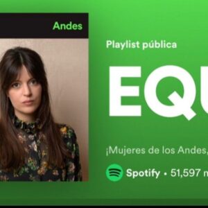 Paola Navarrete Instagram - Me acaban de mandar esto 💚💚💚 Y NO PUEDO DE LA FELICIDAD! 🥳🥳🥳 nunca pensé que mi carota iba a salir en un lugar tan emblemático como el Times Square 😭 Recuerdo la primera vez que fui a NY y tenía 12 años y todo me parecía alucinante!!, las luces, los billboards, todo parecía tan grandioso e importante! Y AHORA ESTO!! 🥹 les prometo que me siento tan agradecida tan afortunada y tan emocionada por todo lo que está sucediendo! 

Obviamente nada de esto sería posible sin el trabajo de un equipo del que estoy tan orgullosa de tener! Me siento tan afortunada de tenerles conmigo y de seguir creciendo y aprendiendo juntæs! Felicidades a todos y GRACIAAAS! @rorofuente @polimusicec @pitajayas @altafonte_latcentro @adrianoide @sebastian.jaramillo.calero @mariayalav 

@hpellerano viste que tu foto salió en Times Square!? 🔥🔥🔥

Gracias @spotify @spotifycolombia por esta iniciativa y hacer que las mujeres lleguemos cada vez mas lejos! Y gracias @mefaltanfiltros por las fotitos 💚💚💚

Se vienen lanzamientos, conciertos, todo!! Los quiero y a celebraaaaaar!! 

#Equaldor #equal #girlpower #musicasecuatorianas #mujeresmusicas