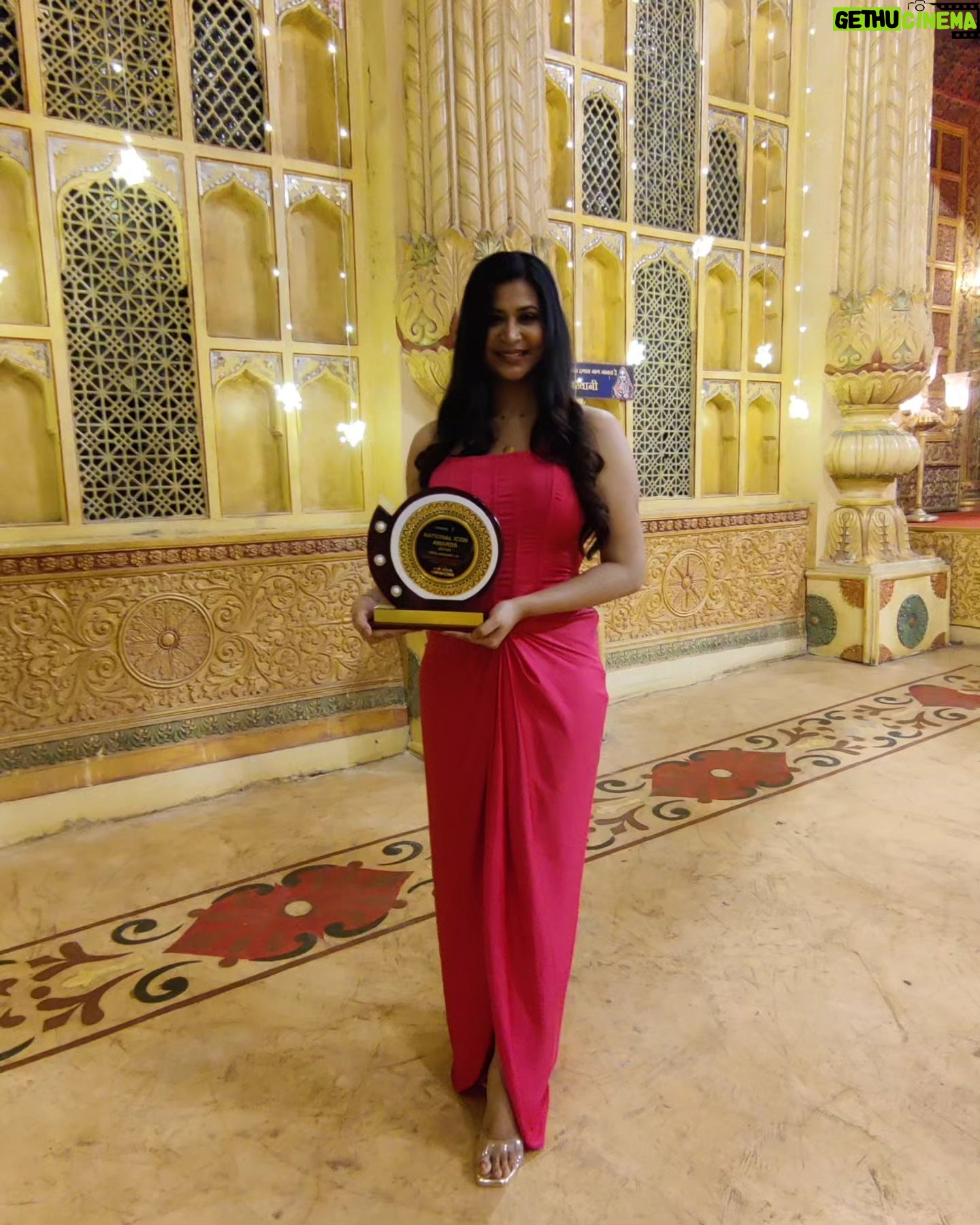 Parineeta Borthakur - 3 Likes - It was an honour to receive the National Icon Awards (2023-24) for the best actor in a negative role for Pyar Ka Pehla Aadhya Shiv Shakti on @zeetv as Mandira Kashyap on 19th January'24.
Thank you @itsprateeksharma @paasha91 for believing in me.
@prateekshah1 you are the best director I have worked with on TV. Thank you for bringing out the best in me.
Can't thank all my co-actors enough for the encouragement, specially @jhummamitra (my partner in crime 🤪)
Touch-wood, we have an amazing cast and this is one of the best crew and team @avhiroopmazzumdar @studiolsd_ @anil_kunwarr #lakshmanshukla
Special thanks to @sarukh_ali_khan
and @dhrubasarma01 for the recognition.
Styled by @yourstylistforever
Helped by @deepalibabar06
Make-up by @afzal_shaikh_04
Hair by @pritiprajapati904
Outfit @myclo.in
Jewellery @adwitiyacollection
Jewellery PR @mediatribein
Heela @tic_tac_toe_store
Assisted by @sachinyadav6126
.
.
.
#ParineetaBorthakur #mandirakashyap #ShivShaktiOnZeeTV #pyarkapehlaadhyayshivshakti #indianactor