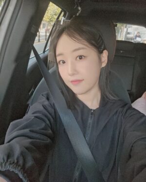 Park Bo-Mi Instagram - 사소한 것 하나에도
그저 감사하고 소중하고
즐겁고 행복한 요즈음✨️
모든 것이 은혜임미댜🤍
하루 하루 기쁜 마음으로 씩씩하게
살아가고 있는 엄빠를 보면서
우리 띠모니도 많이 많이 행복하겠쥬?💕
감사합니다 하나님 🙏