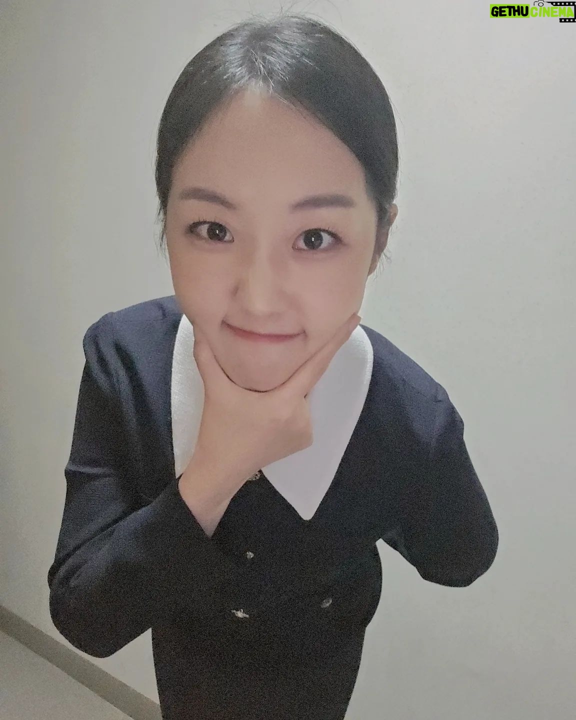 Park Bo-Mi - 711 Likes - 좋.았.다.헤헤🥰
#단정보미 #동그라미보미
