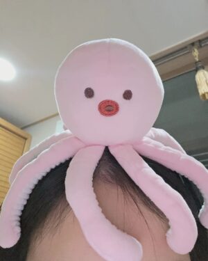 Park Bo-Mi Instagram - 엄마가사준잠옷🩷
수지찡이사준문어머리띠🐙
내맘에쏙🌸