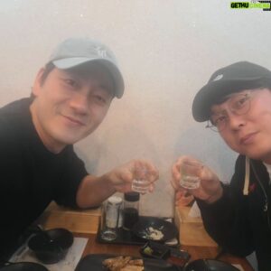 Park Byung-eun Instagram - 얼마전 집앞에서 해수랑 호프한잔

영화 '로비'  곧 둘이 찾아뵙겠습니다

#로비