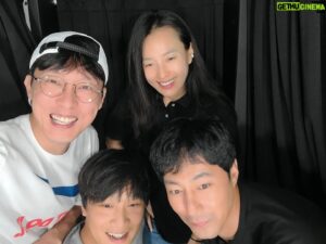 Park Byung-eun Instagram - 지난 여름 스티카사진~~

'무빙'  화이팅!