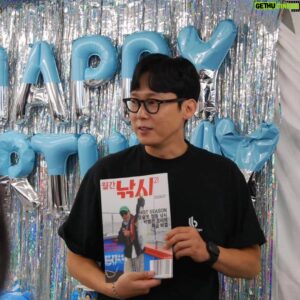 Park Byung-eun Instagram - 몇일전 생일까페 열어준 우리팬들 너무 고마워요~
잊지못할 생일이 될꺼에요~
덥고 습한데 건강 조심들해요
항상 고마운 우리 꾸러기들~!!