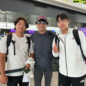 Park Chan-ho Instagram - 목표를 세우고 최선을 다하고 임무를 마친자들…승리의 축배와 함께하는 기쁨은 그들만의 것이 아닌 우리 모두의 것이었다. 장하고 기특하고 고마웠던 순간들의 기쁨을 함께 했다.  집으로 돌아오는 그들의 마음속에는 더욱 성숙하고 감사함으로 새로운 미래를 위한 성장설계를 하길바란다.  금메달을 축하합니다 한국야구 화이팅 코리아!!
#승리한자들 #환호하는자들 #함께했던자들 #기뻐하는사람들 #한국야구 #발전하는시간 #화이팅하자.