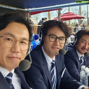 Park Chan-ho Instagram - 어린꿈나무들의 명승부에 용호쌍박 제갈광용팀이 해설을 하였습니다. 처음으로 정규방송에서 유소년 야구경기를 방송했습니다.  오늘경기 해설속에서 우리는 한국야구의 밝은 미래를 짐작할수있었습니다. 꿈꾸는 아이들의 추억속에서는 분명 미래의 훌륭함을 그렸을겁니다. 꿈꾸는 소년들의 도전에 화이팅을 보냅니다. 멀리 공주까지 와서 아이들에게 큰 선물을주고 꿈을 키어준  박용택위원,이광용캐스터 그리고 KBS스포츠팀 에게 감사합니다. 우리는 WBC대회에서 우리가 했던 말의 책임을 하나씩하나씩 함께 실천합니다.  고마운사람들…