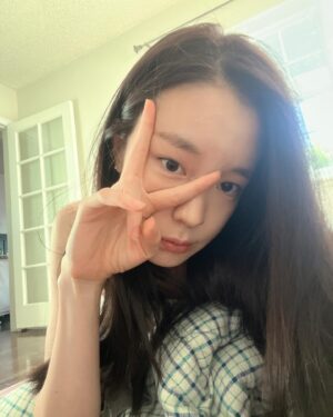 Park Hae-eun Instagram - Byebye 9월