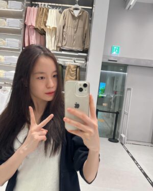 Park Hae-eun Instagram - 