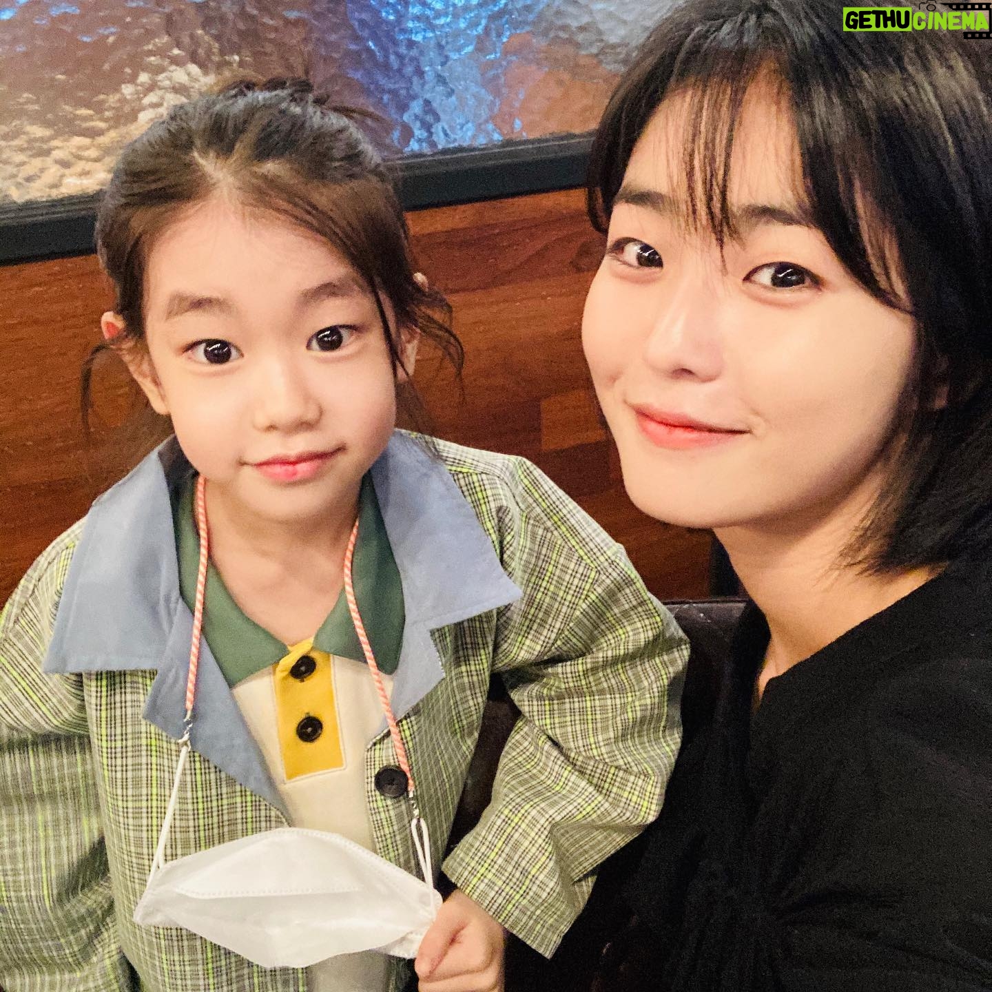 Park Han-sol - 3.5K Likes - #선배그립스틱바르지마요 소이님이랑🤍