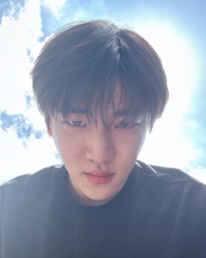 Park Jae-chan Instagram - 작품명: 너무 더워서 화가난 밀양 박씨.