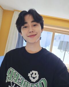 Actor Park Ji-bin HD Instagram Photos and Wallpapers January 2024