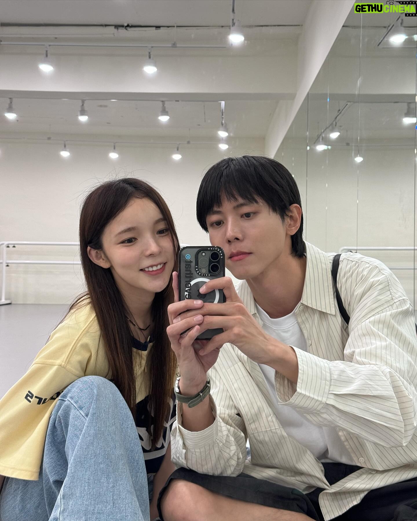 Park Jin-joo - 230.1K Likes - 재코 지니 🪩