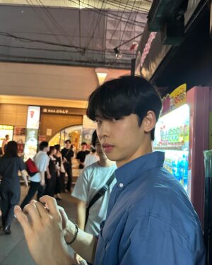 Park Jung-woo Instagram - 이 날 사진이가 잘 나왔네 :))