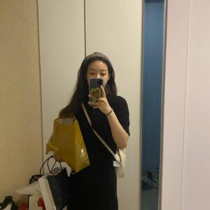 Park Seung-yeon Instagram - 우리의 여름날은 끝이나지만