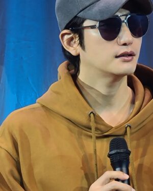 Park Si-hoo Instagram - 리허설중 두근두근 콩콩❤️
곧 만나요^^