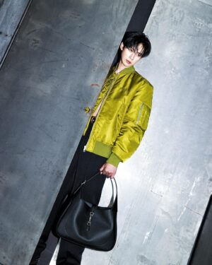 Park Sung-hoon Instagram - HONESTY, CONCENTRATION  #협찬

박성훈 @boxabum
In @gucci @sabatods
With @dazedkorea

흔들리지 않는 진심. 박성훈과 사바토의 구찌가 빚어낸 단단한 세계.

Unwavering sincerity. A strong world envisioned by Park Sung hoon and Sabato‘s Gucci. 

Text 티싱(Tiscing, 한지용) 
Fashion Kim Kiman
Photography Kim Yeongjun 
Art 세라 (Sarah, 최연경)
Hair Park Mihyoung at Glosss
Makeup Park Yungi at Glosss
Assistant 벤(Ben, 김진우)

#Gucci #구찌 #sabatodesarno #사바토데사르노

더 많은 콘텐츠는 <데이즈드> 7월호와 디지털에서 확인하세요.
Check out more of our contents in <DAZED> KOREA July print issue and Digital.