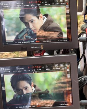 Park Sung-hoon Instagram - 눈물의여왕👑 윤은성 
토일 9:10 #tvN #netflix