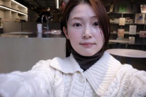 Park Yu-rim Instagram - 행복하게 여행 다녀왔으니 또 즐겁게 일 해야지 🩷🤍🩵