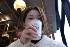 Park Yu-rim Instagram - 행복하게 여행 다녀왔으니 또 즐겁게 일 해야지 🩷🤍🩵