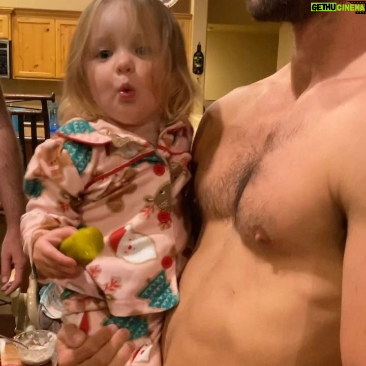Parker Young - 4.7K Likes - GivingThanks 2019