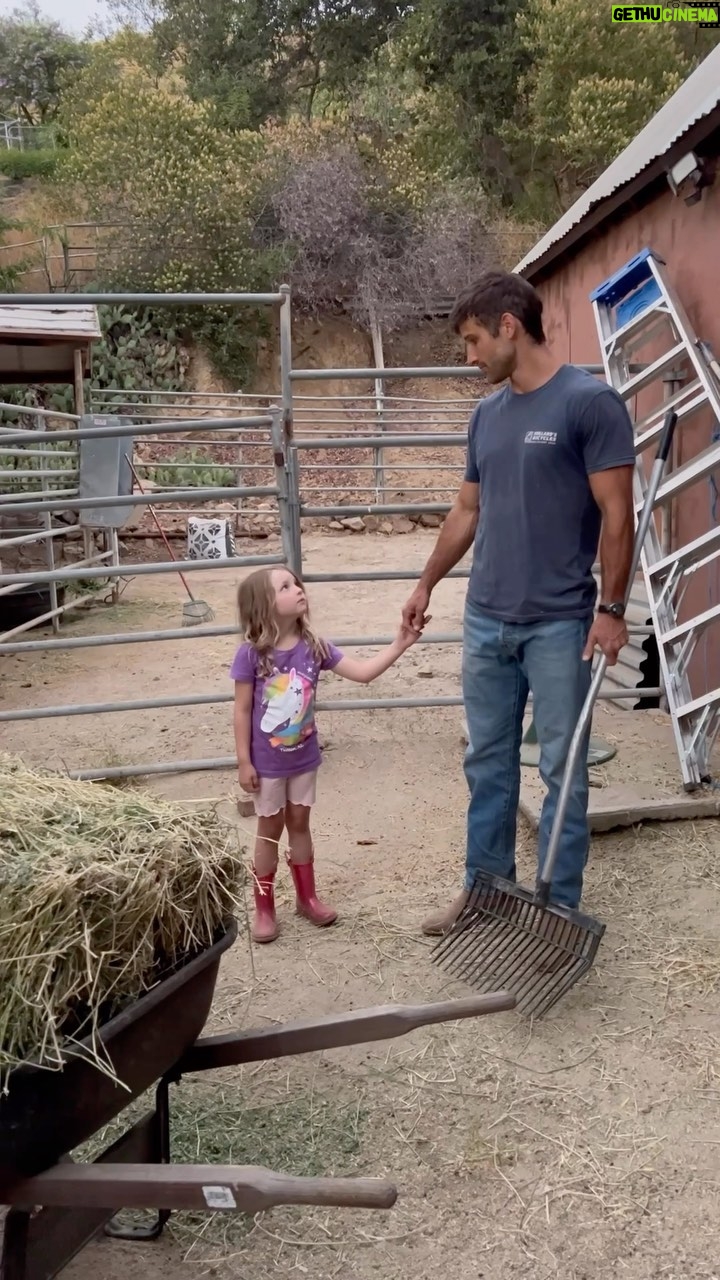 Parker Young - 7.7K Likes - Livin with a bunch of narcs