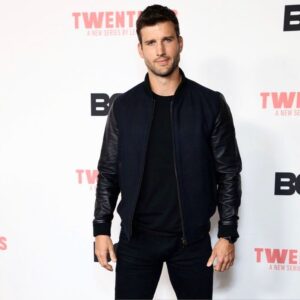 Parker Young Instagram - TUNE IN TONIGHT to @twentiesbet 
This show is dope. Trust me you’re gonna love it.  10/9c on @bet Exec Produced by the incomparable @lenawaithe #TWENTIESonBET