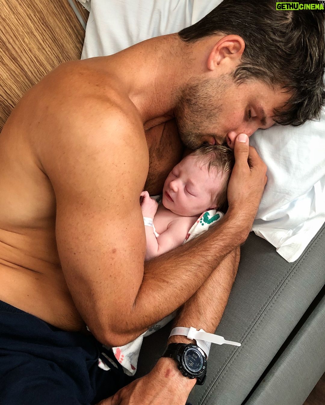Parker Young - 23.5K Likes - Welcome to the world baby girl 👽
Jaxon Orion Young
Daddy’s J.O.Y.
7•19•2018 (Thanks for 📷’s @hattiefoote )