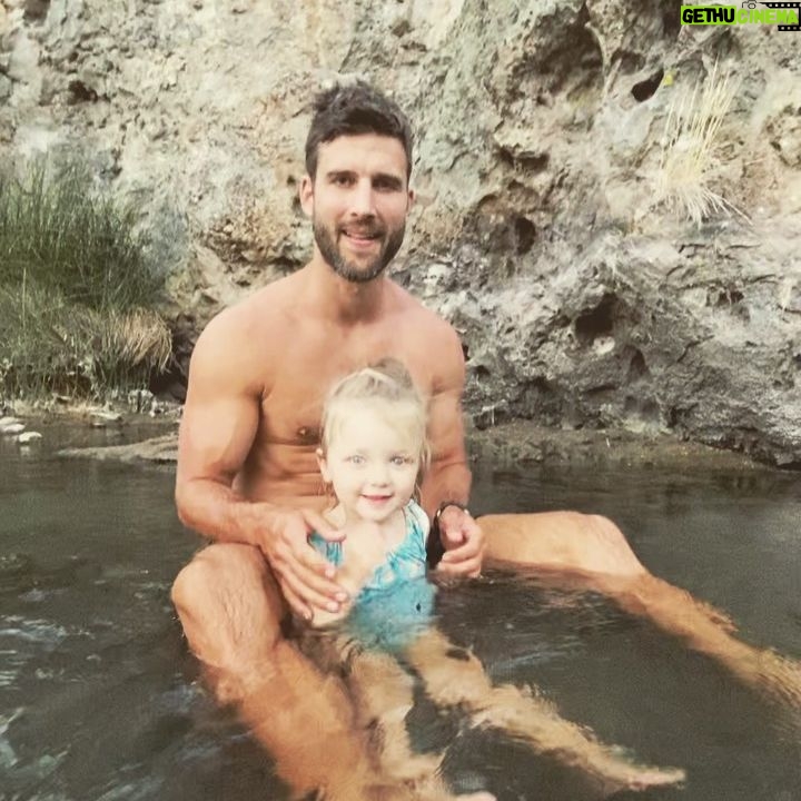 Parker Young - 7.9K Likes - 🤠
