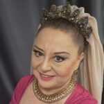 Parla Şenol